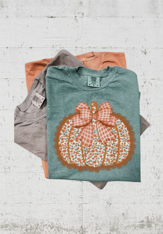 Women’s Lace Pumpkin Comfort Color Tee
